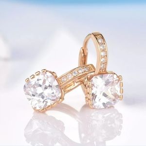 18kgf white sapphire earrings